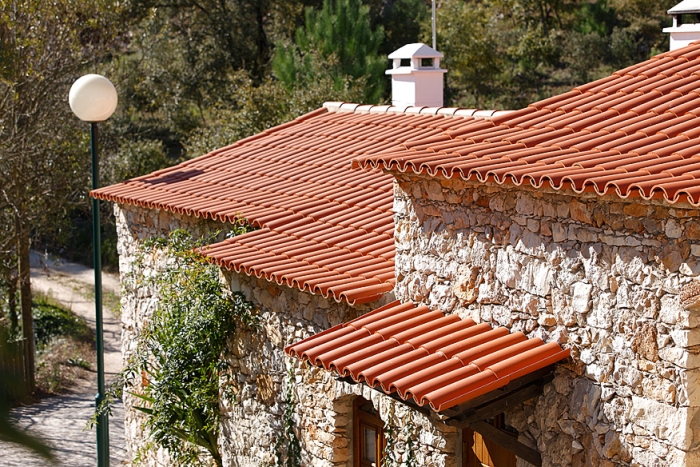 Por Que Un Techo De Teja De Barro Terracota Do Algarve